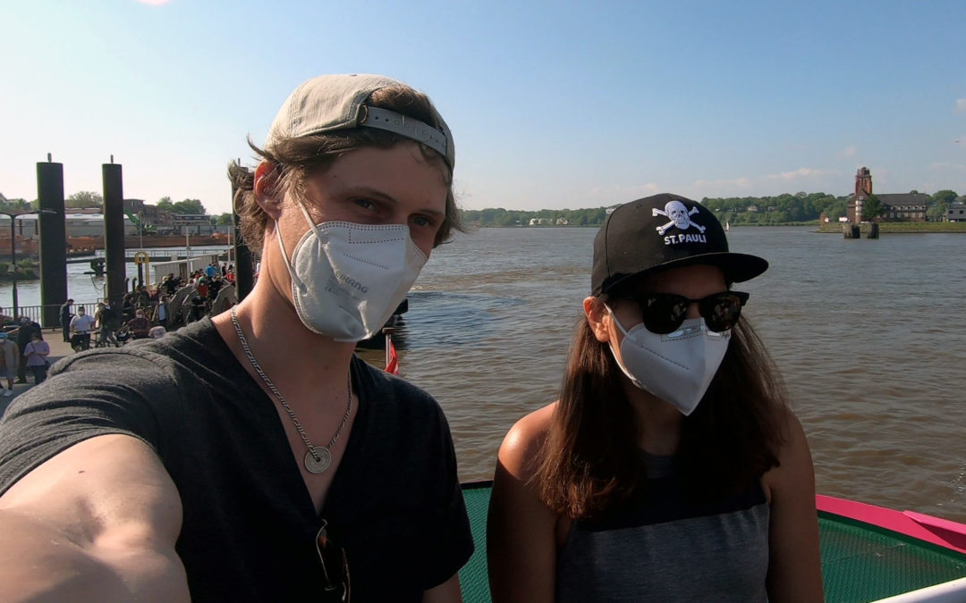 Reisen während einer Pandemie mit Gesichsmaske